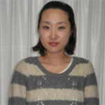 フランス式アロマ講師/<br>小川麻衣子 講師の小川麻衣子です。アロマテラピーは、心と体の不調を癒したり、お肌や髪のケア、出産や子育て、掃除に、虫除けにと、さまざまな面で役立ちます。アロマを安全に上手に使って、もっと生活を豊かにしてみませんか?皆さんのお越しを心よりお待ちしています。