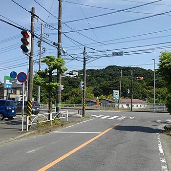 宮の里入口交差点